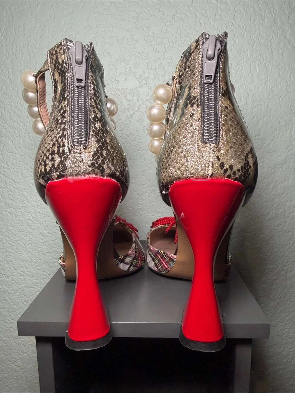 Betsey Johnson Walton Plaid Mixed Media Pearl Pumps Size 6